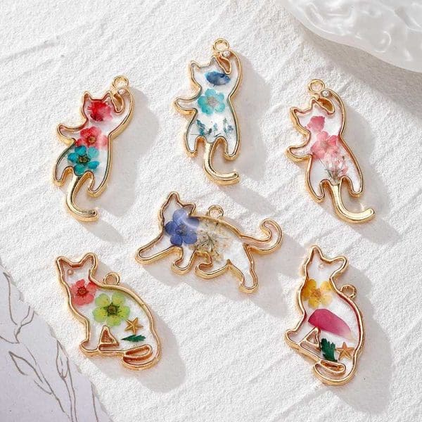 Cat Dried Flower Resin Charms